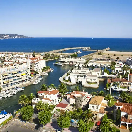 Apartment Del Port-4 By Interhome